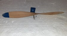 POUR  MAQUETTE, MAQUETTISTE, HELICE D'AVION EN BALSA LONGUEUR ENVIRON 30 CM