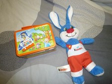 peluche lapin Kinder +  boite