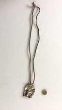 SUPERBE PENDENTIF "DELPHINE