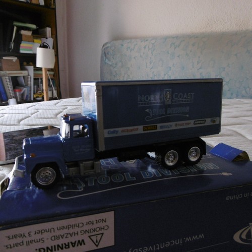 Mack bleue porteur k - bleue,