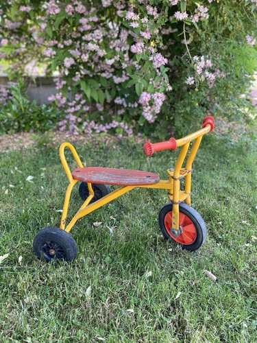 Tricycle enfant ancien - , de