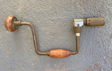 outil ancien  vilebrequin