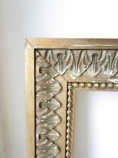 Cadres mouluré sculpté en bois doré et stuc