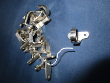 7 petits boutons crochets