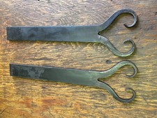 Anciennes contres pentures moustache en fer, ferrures charnières