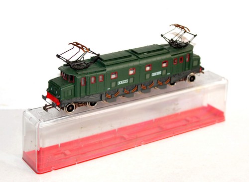 Jouef 8590 locomotive - 8590,