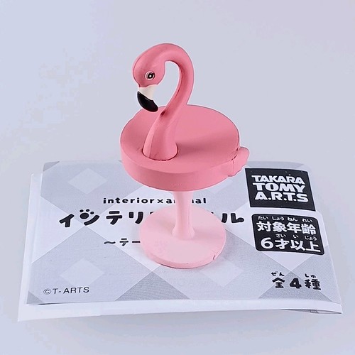 Flamant rose table - et, sur