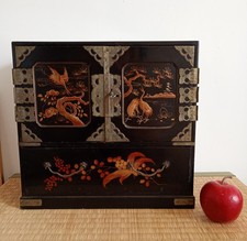 Ancien cabinet japonais en bois laqué .coffret à bijoux,tansu,Japon.