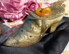 ANCIENNE BOITE pour dé à coudre CHAUSSURE FANTAISIE en LUCITE et STRASS 1920