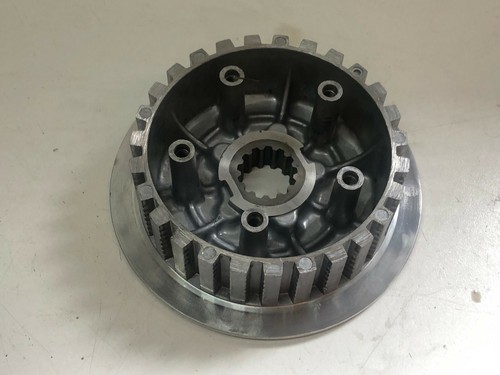 Une noix embrayage moto - une,