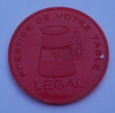Jeton promotionnel en plastique café Legal " 5 jetons+9,90 F " = un percolateur