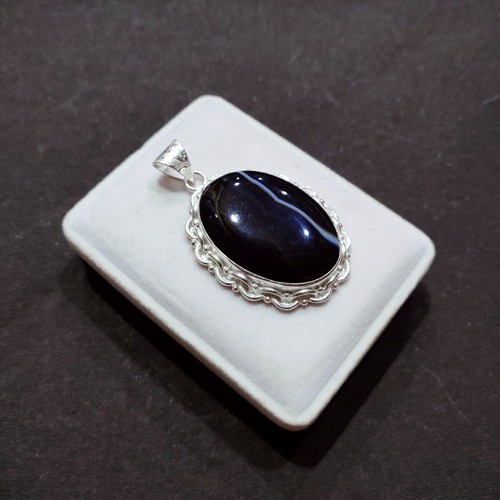 Pendentif pierre précieuse