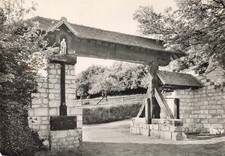 27 BEC HELLOUIN LE PORTAIL D ENTREE