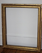 Cadre en bois doré Louis XVI, fin XVIIIe ou début XIe 63 x 75,5 cm feuillure 