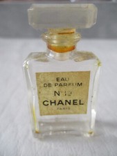 CHANEL N°19 ancienne