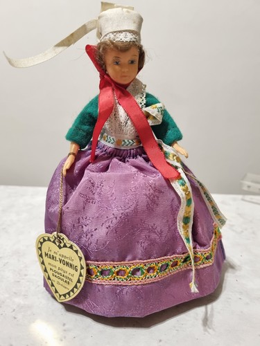 Ancienne poupée le - ,