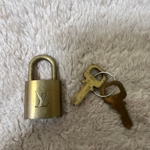 Cadenas louis vuitton - cadenas, doré