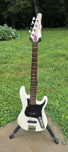 Epiphone gibson string - by,