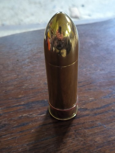 Briquet forme obus - briquet, en