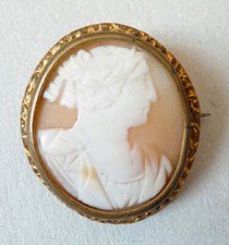 Broche camée 19e siècle cameo profil de femme bijou ancien