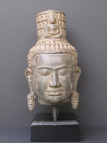 Grande tête bouddha en - grande,