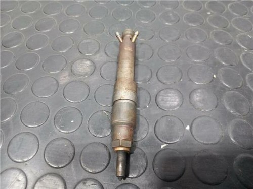 0432193811 injecteur
