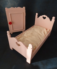 ancien meuble poupée chambre lit armoire bois rose coeur artisanal rétro vintage