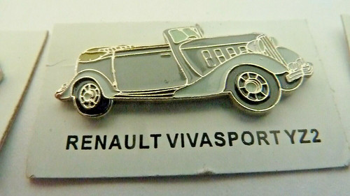 Pin voiture renault - pin's,