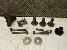 Tondeuse HONDA HRB476C HXE - Visserie diverse : fixation moteur, serrage guidon