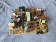 pièces détachées d'une télévision OCEANIC TV LED 40279 écran cassé 1