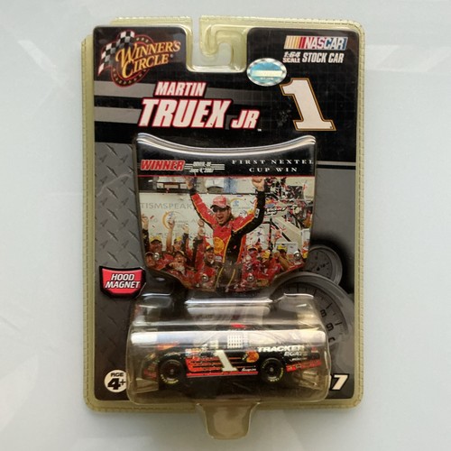 Winner circle martin truex - winner's,
