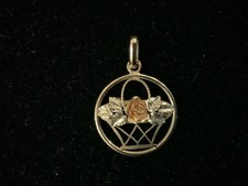 Pendentif en or 18K, année