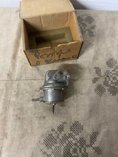 Pompe à essence voiture ancienne neuf dans carton d’époque A390