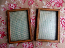 2 ANCIENS CADRES PORTE-PHOTO EN BOIS - DÉBUT XXème - 15,3 x 10,3 cm