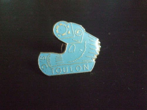 Pins foot football toulon - pins,