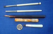 C7 Joli Lot 3 Porte Plume dont