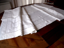 ancien drap blanc en fil brodé " G S " 295  x 230