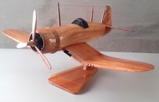 maquette avion en bois vernis modele  corsair