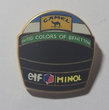 PINS PIN CAMEL CASQUE BENETTON