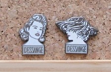 Lot de deux pin's coiffure produits Dessange