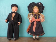 ANCIENNES POUPEES FOLKLORIQUES