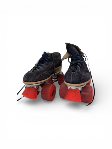 Vintage roller skates size - vintage,