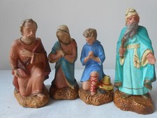 4 Anciens santons crèche
