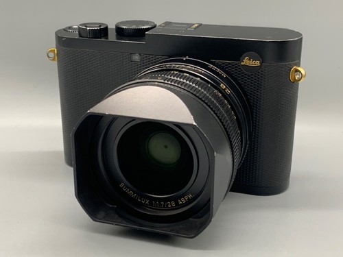 Leica daniel craig greg - leica, q2