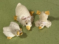 Oiseau 3 sujets de 4 petits