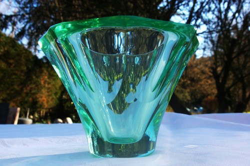 Vase art déco vert cristal - art,