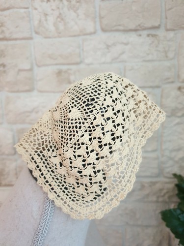 Joli bonnet ancien bébé - joli,