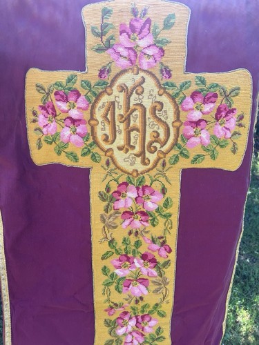 Chasuble chape vêtement - chape,