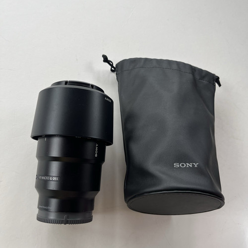 Sony 90mm macro g - f/2.8,
