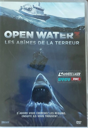 Open water cage dive - 3,